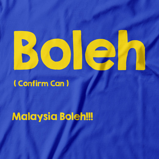  On this Blue Apom Tee close up the words ‘boleh’ are emblazon in bright yellow!